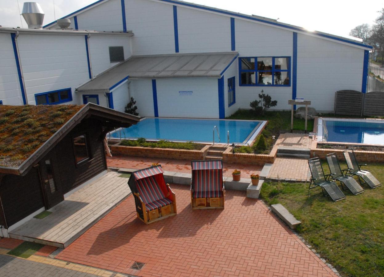 Sporthotel Neuruppin - Apartmenthaus Mit Ferienwohnungen Eksteriør bilde